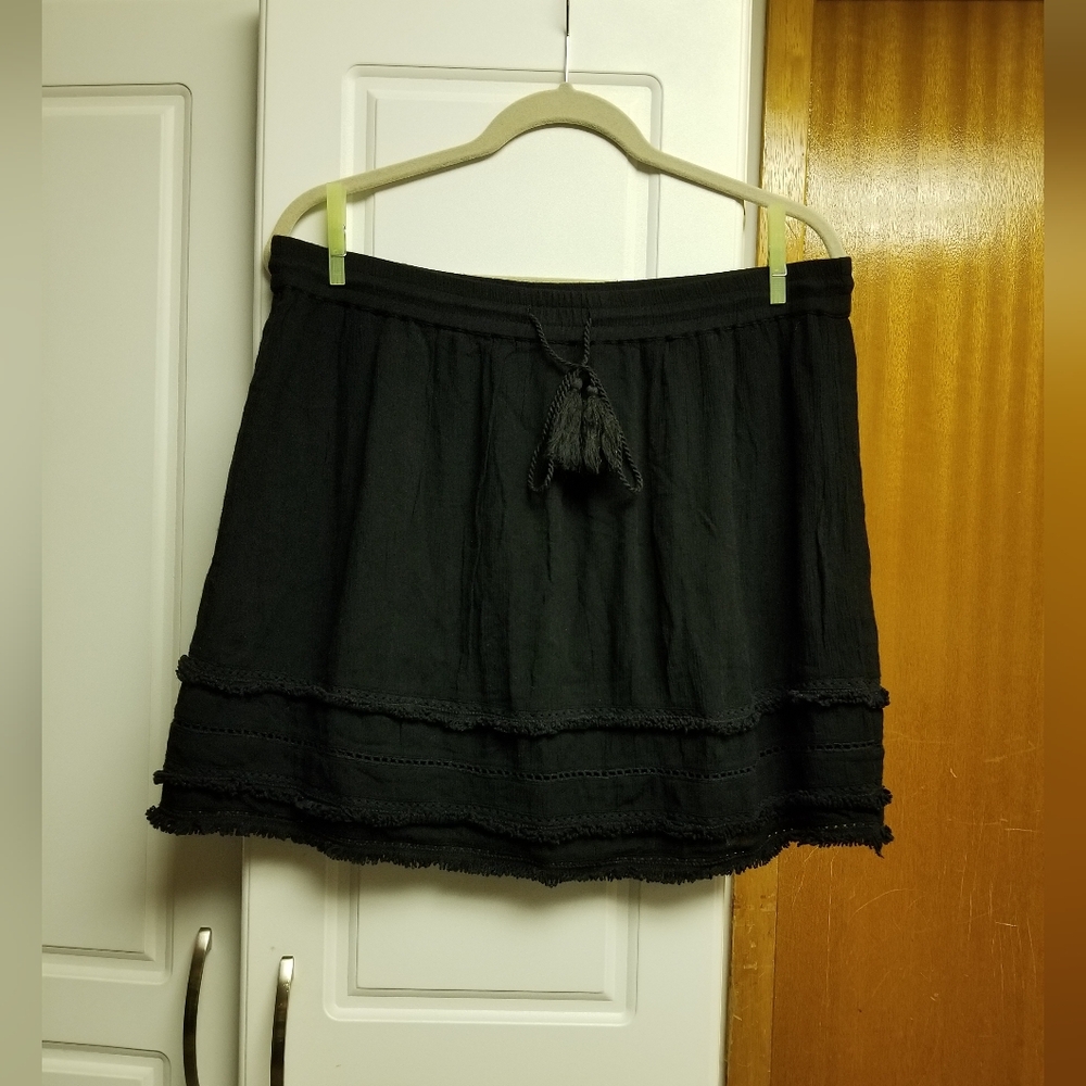 🌺👙Sears Canada branded distressed guazy cotton mini skirt w front tie tassel